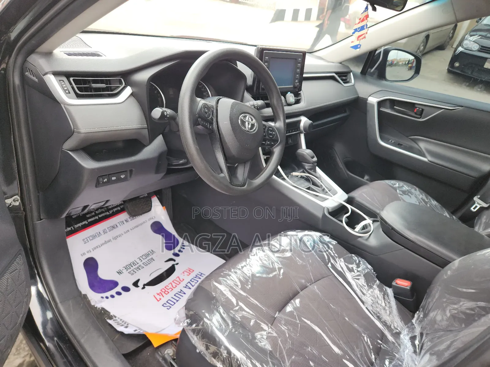 Toyota RAV4 LE AWD 2019 Black