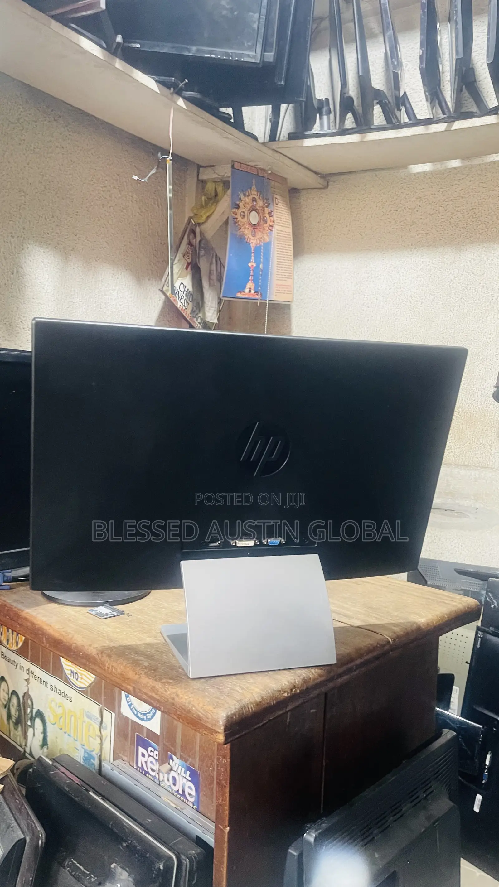 23/24 Inches Hp Frameless Monitor