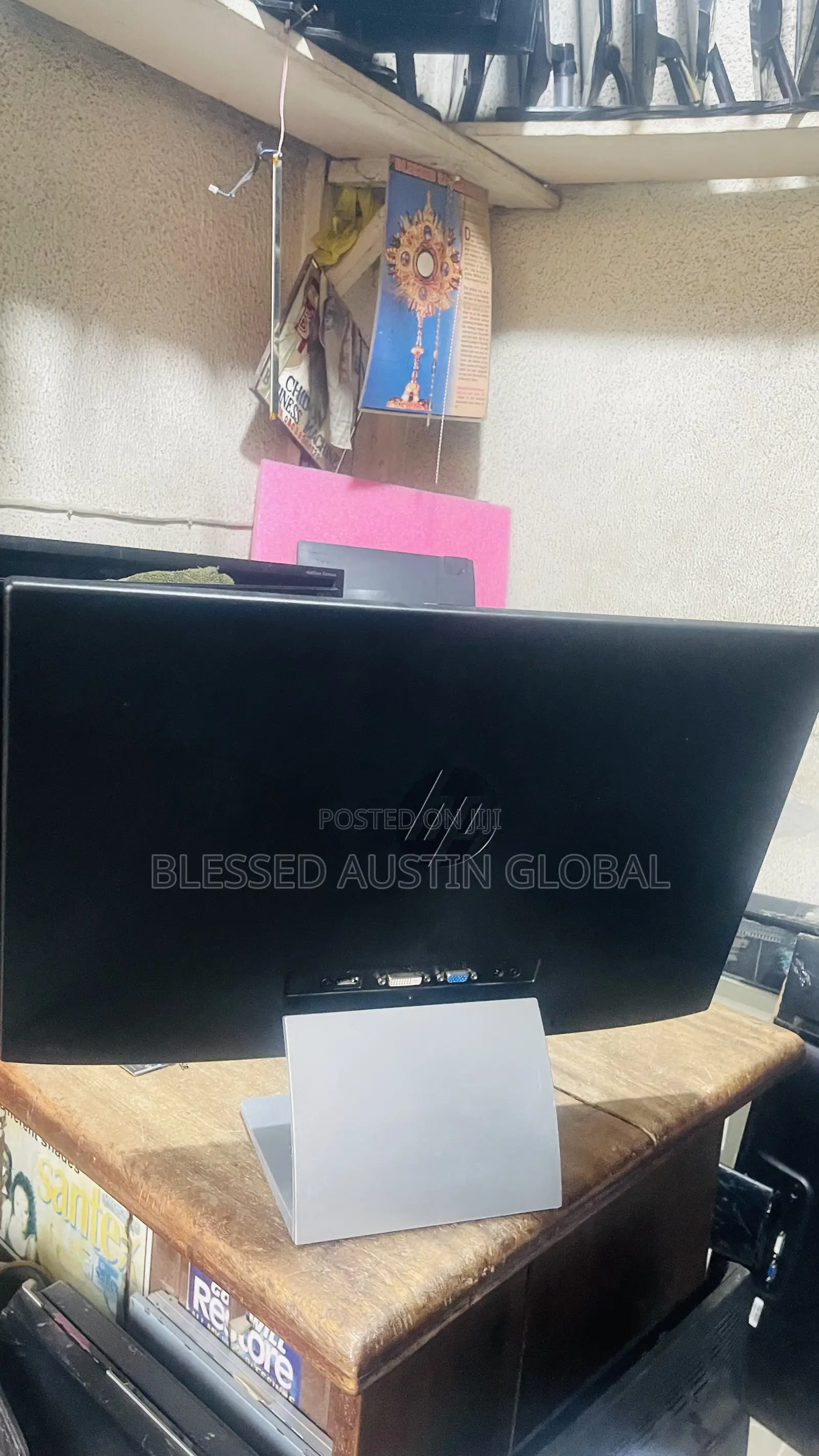 23/24 Inches Hp Frameless Monitor