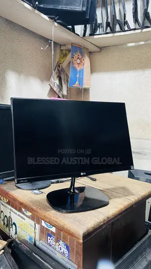 Photo - 22 Inches Gaming Frameless Monitor