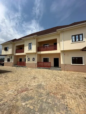 4bdrm Townhouse / Terrace in In An Estate for rent