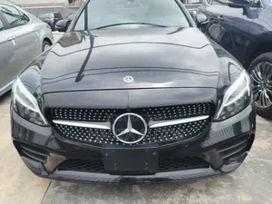 Mercedes-Benz C300 2019 Black