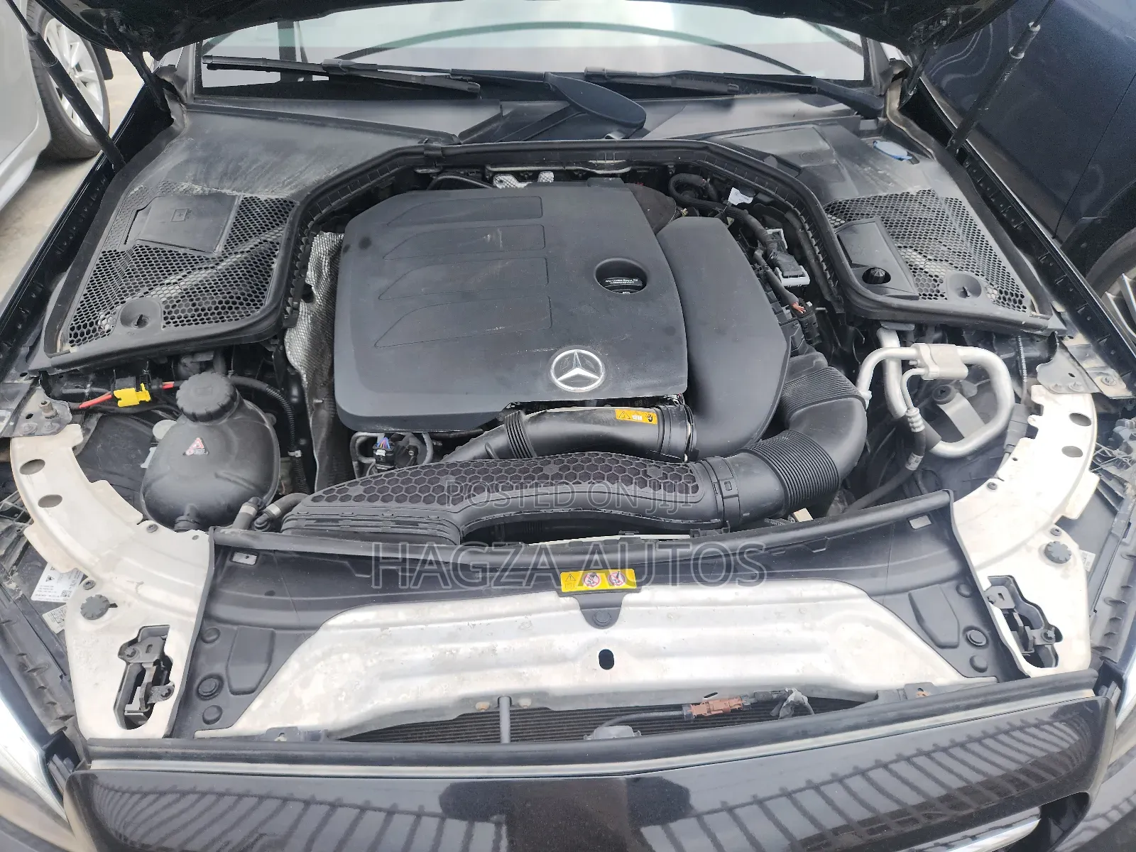 Mercedes-Benz C300 2019 Black