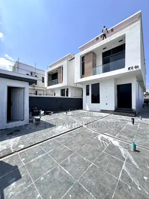 5bdrm Duplex in Orchid, Ikota for sale