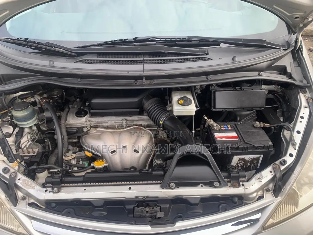 Toyota Previa 2025 Silver