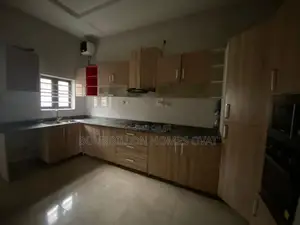 4bdrm Duplex in Lekki for rent