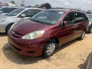 Toyota Sienna LE AWD 2006 Red