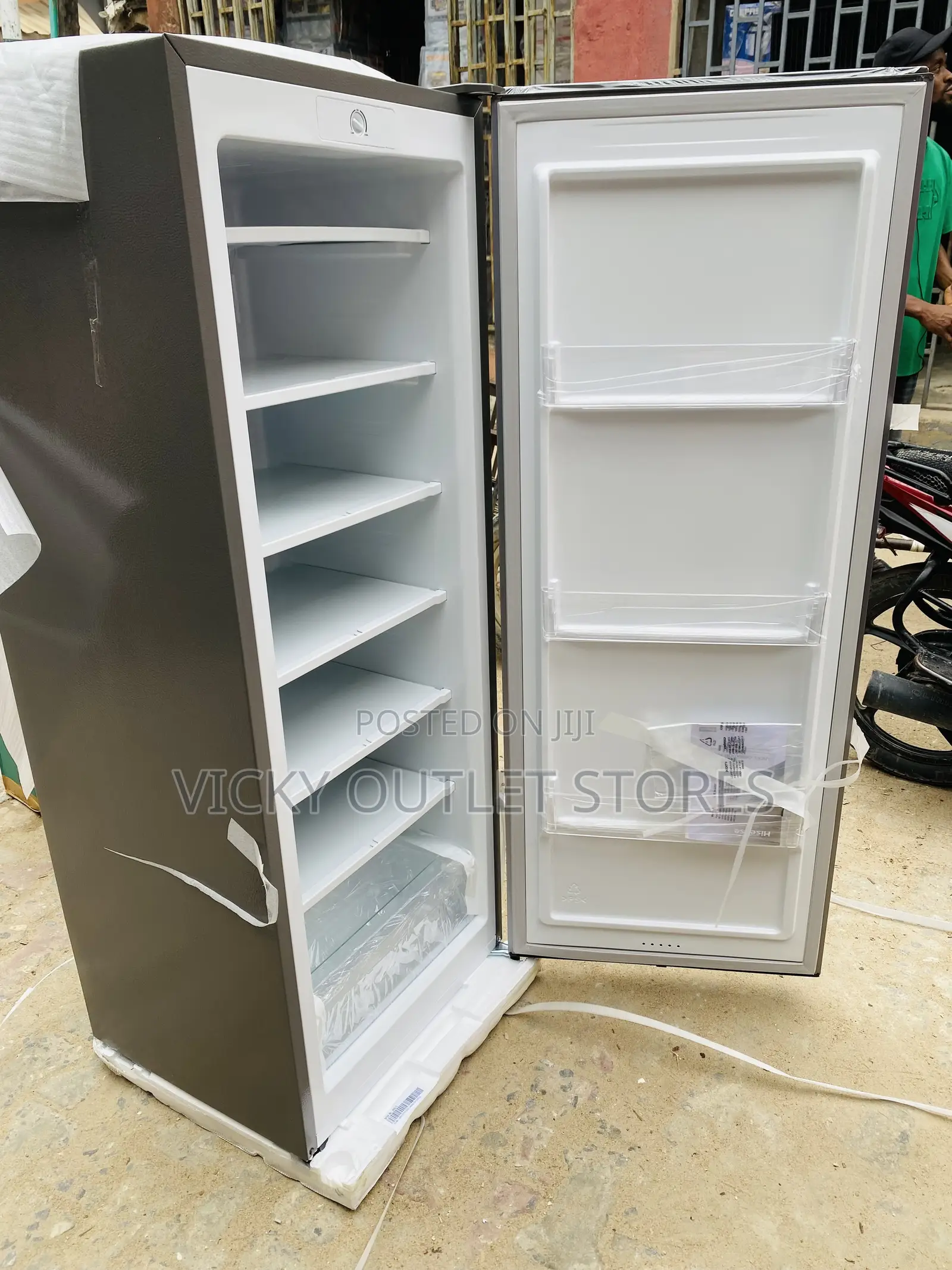 7 Steps Upright Standing Freezer