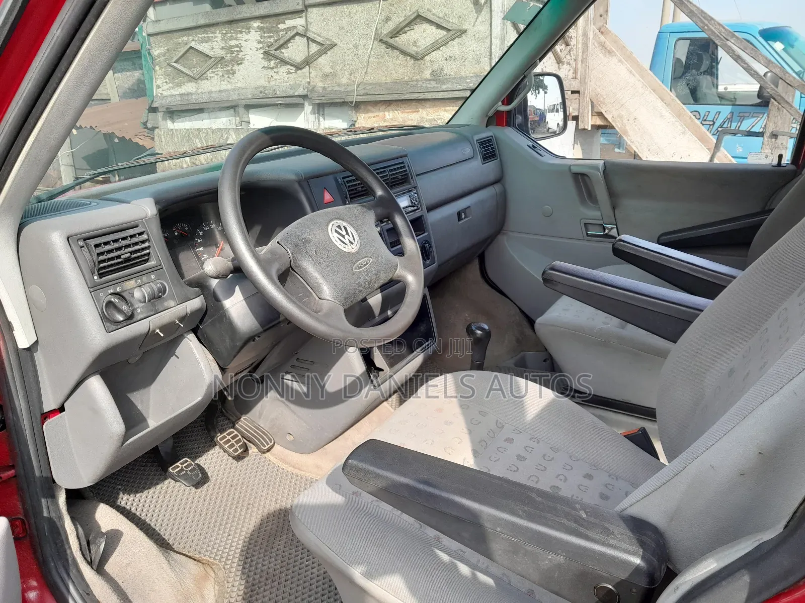 Volkswagen Transporter 2002 Red