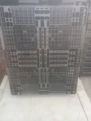 Warehouse Pallets