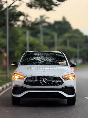Mercedes-Benz GLA-Class 2023 White