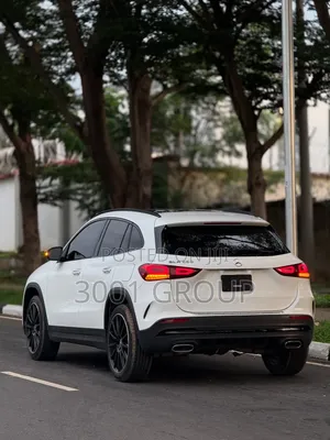 Mercedes-Benz GLA-Class 2023 White