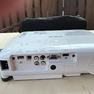 Epson Ex3220 3000 Lumens Wxga Hdmi Projector|Uk Fairly Used