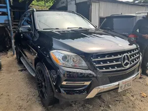 Mercedes-Benz M Class ML350 4MATIC 4dr SUV AWD (3.5L 6cyl 7A) 2015