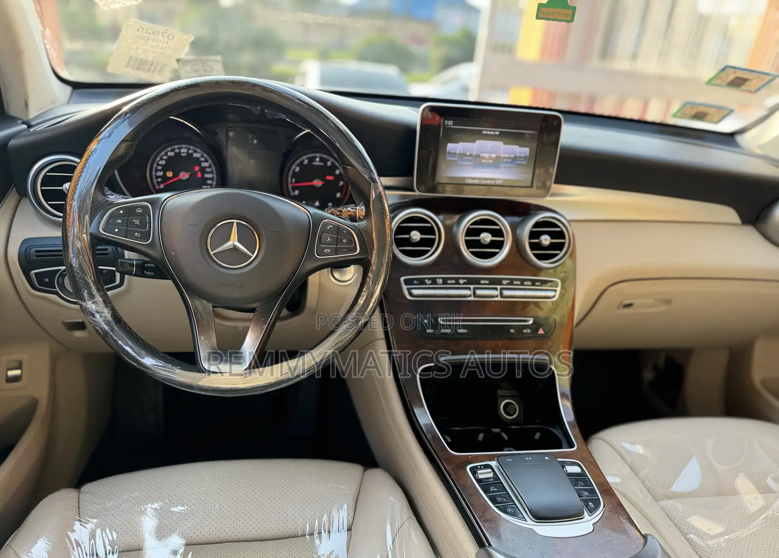 Mercedes-Benz GLC-Class 2018 Brown