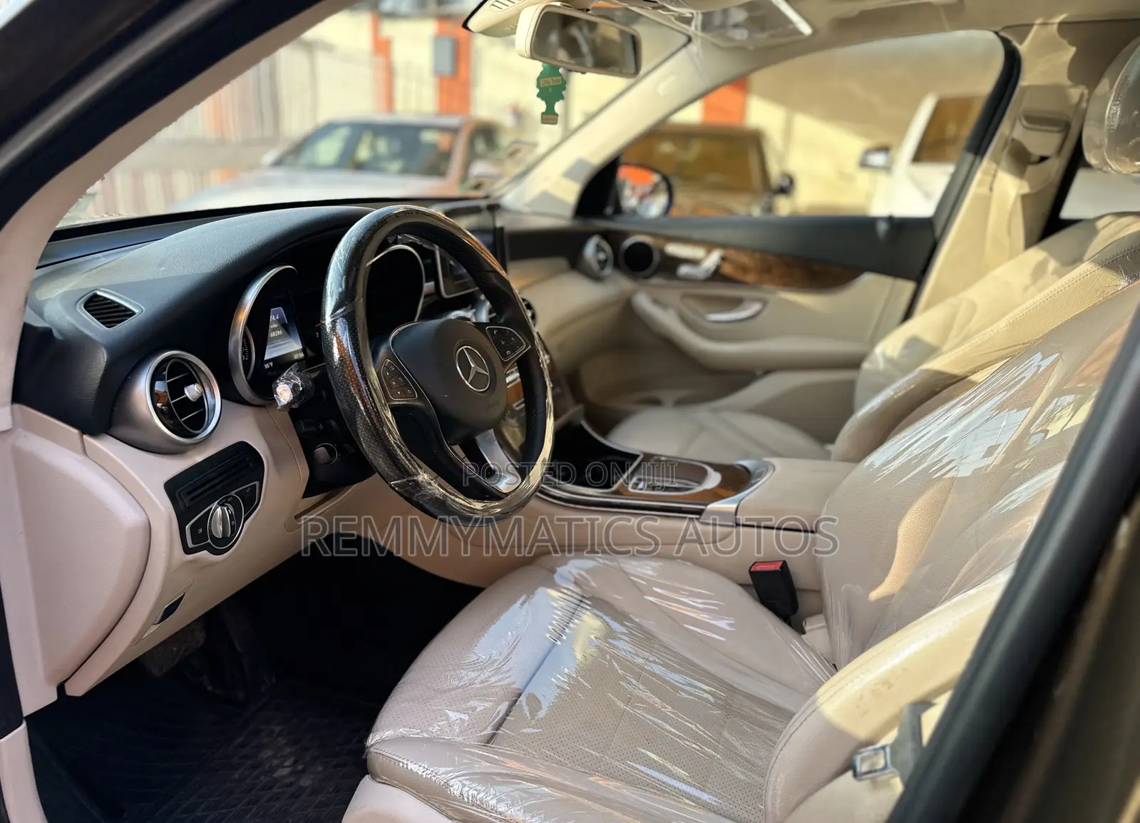 Mercedes-Benz GLC-Class 2018 Brown