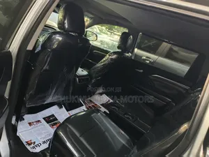Toyota Highlander Limited 4x4 V6 (3.5L 6cyl 8A) 2018 Silver