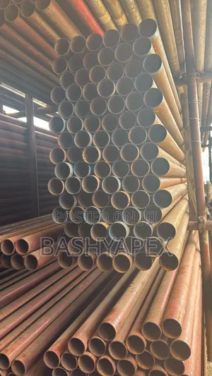 Scaffolding Pipes and Clips