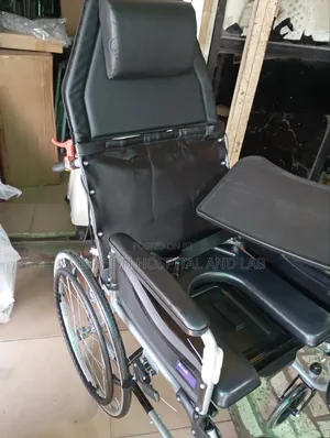 Executive Recliner Commode Wheelchair With Serving Table