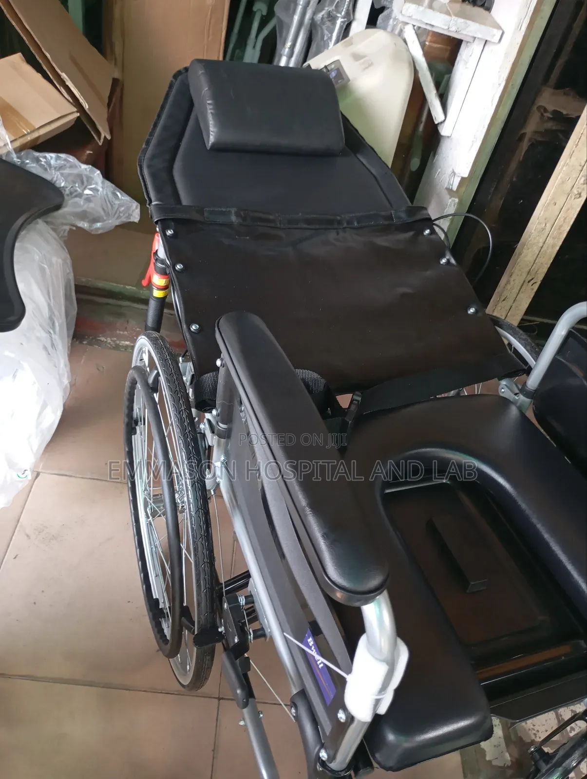 Executive Recliner Commode Wheelchair With Serving Table
