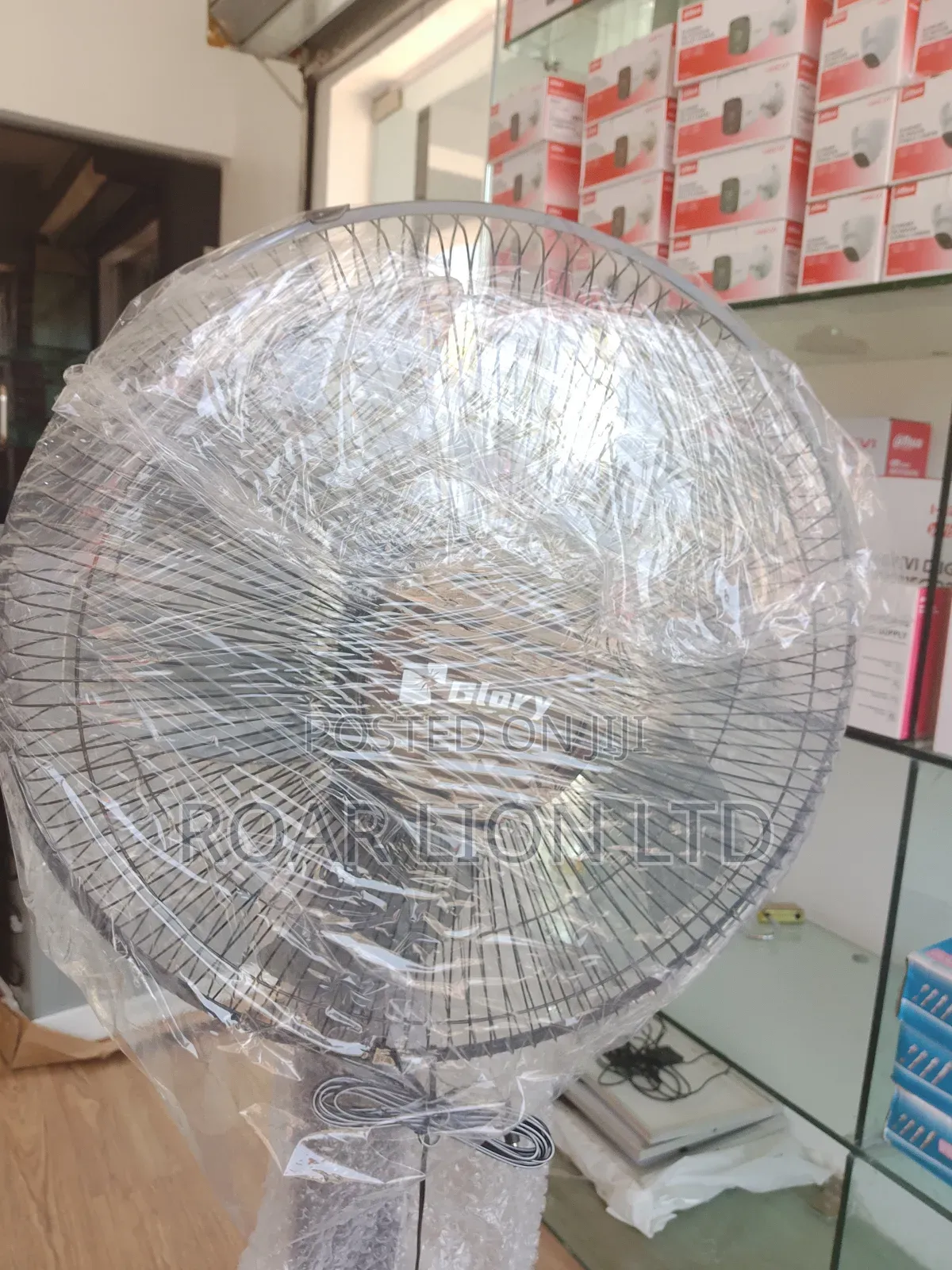 16inch Solar Rechargeable Fan With Panel