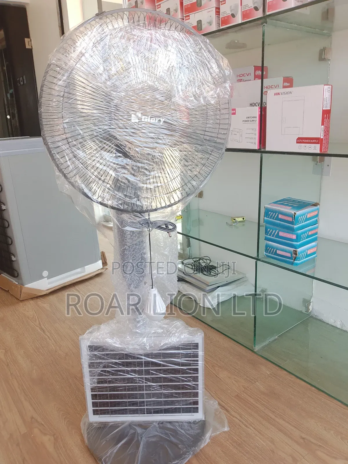 16inch Solar Rechargeable Fan With Panel
