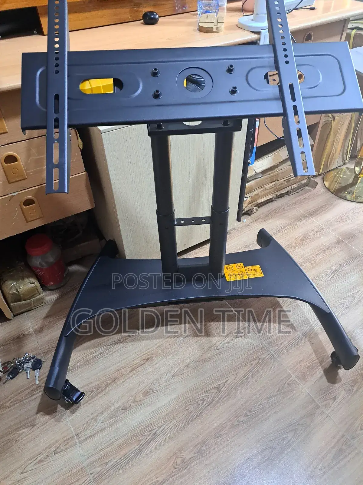 Podium Mobile Tv Stand