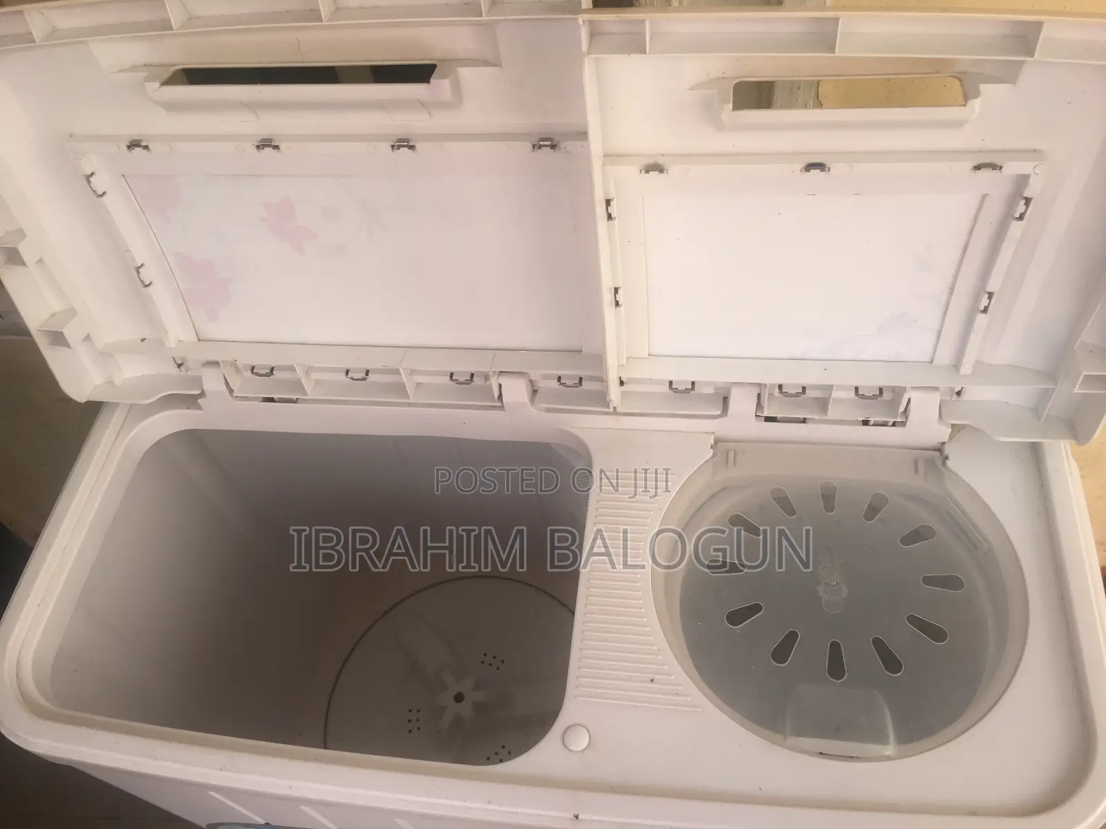 Twin Tub Washing Machine