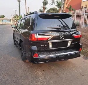 Lexus LX 2021 Black