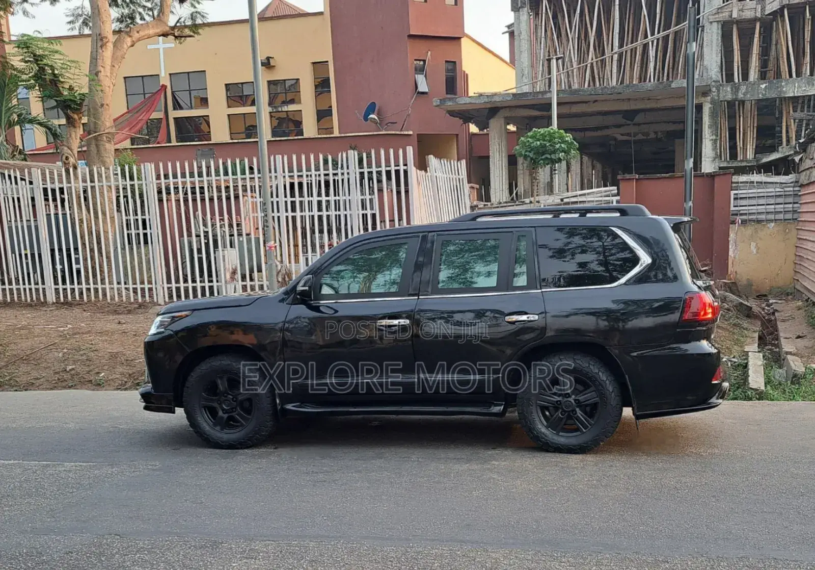 Lexus LX 2021 Black