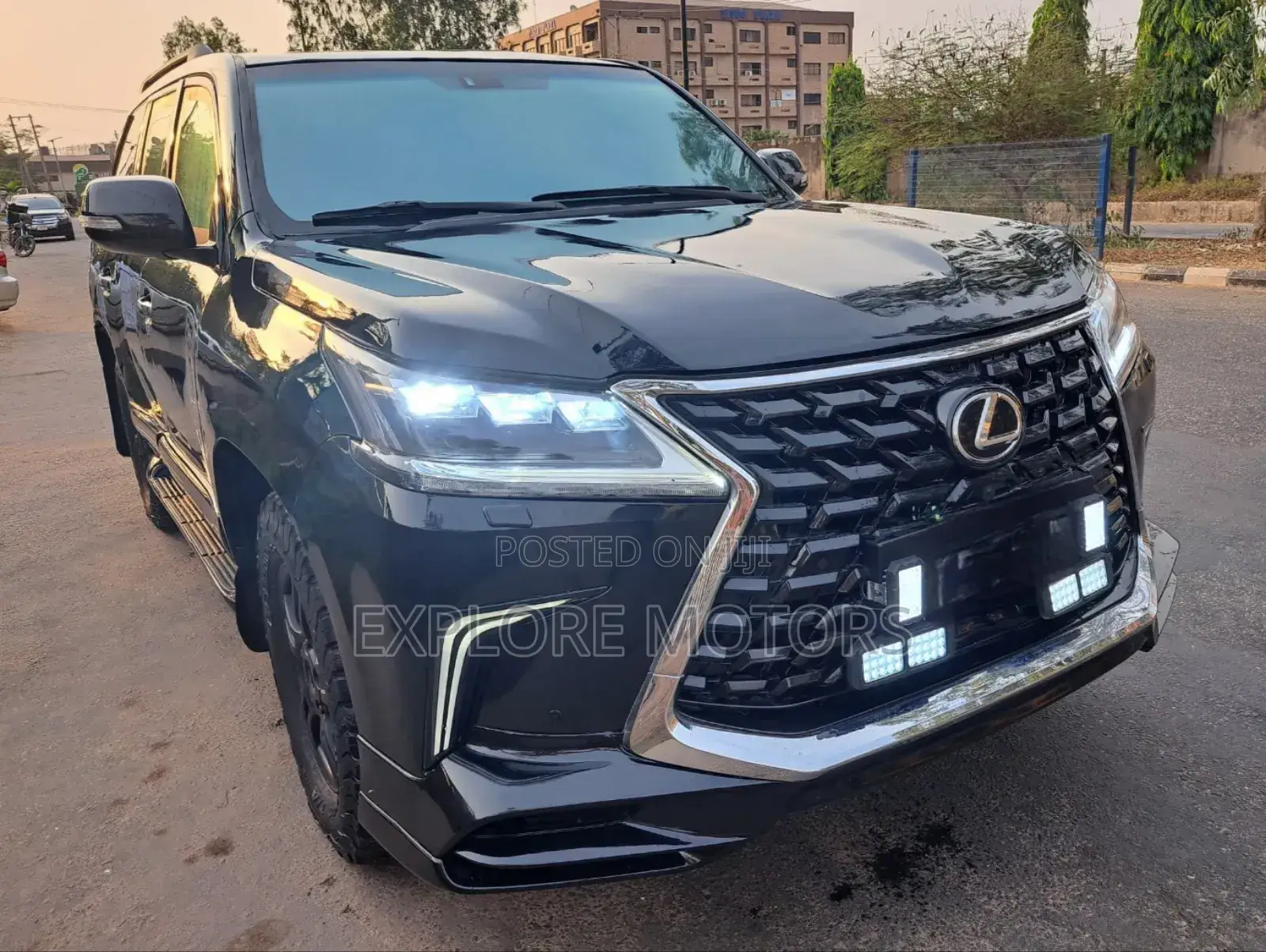 Lexus LX 2021 Black