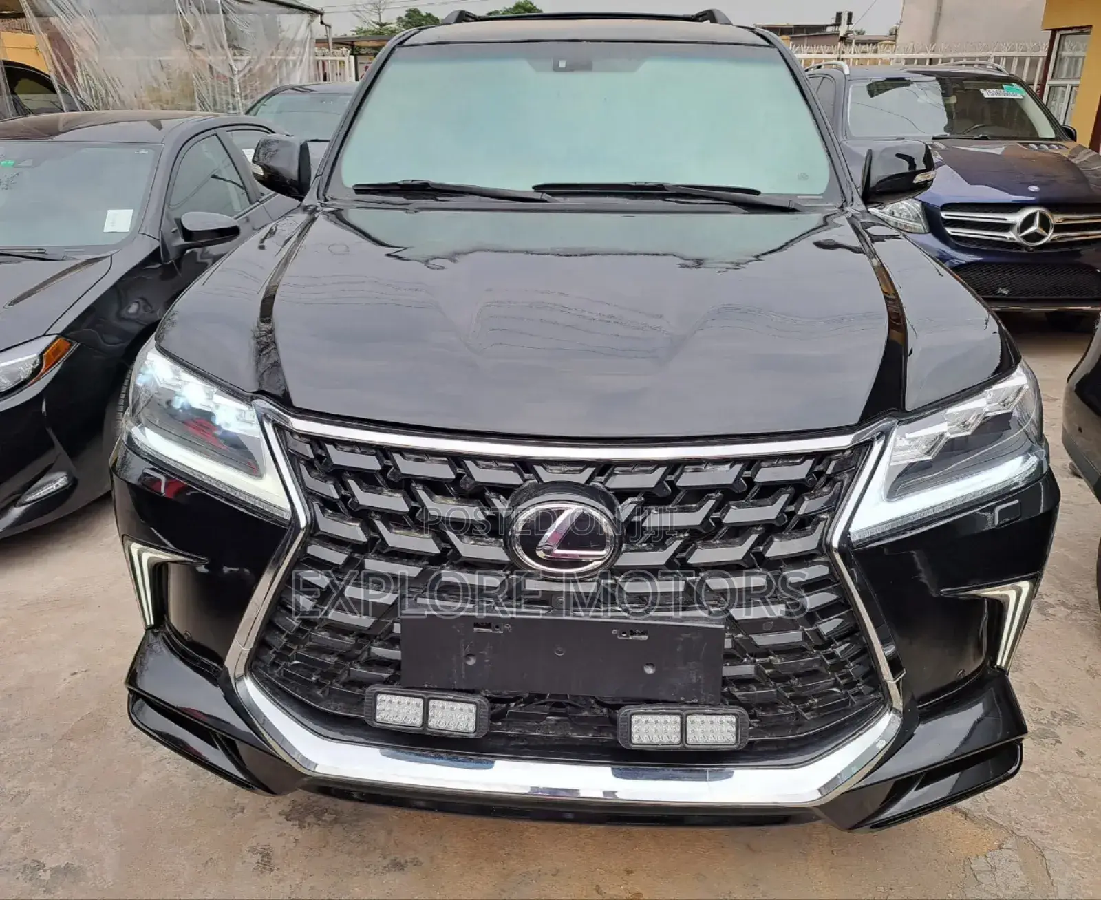 Lexus LX 2021 Black