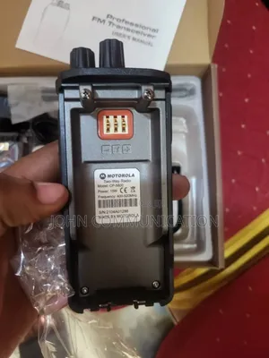 Motorola Cp5800 Uhf Walkie-talkie