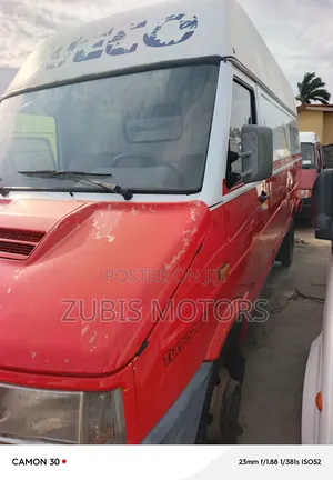 Iveco Daily 2004 Red