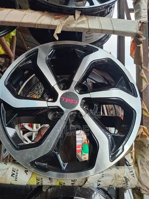 17 Rims Available for Toyota Hilux