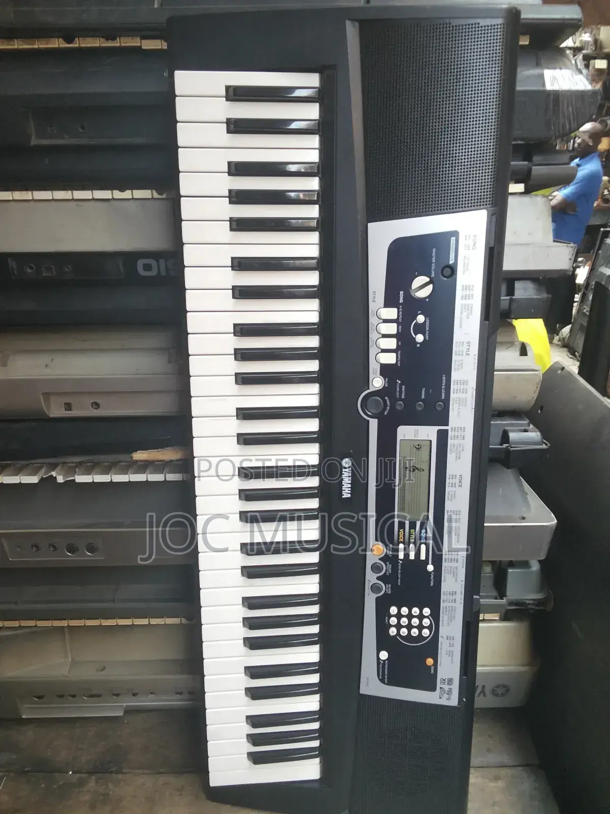 Keyboards Ypt 210