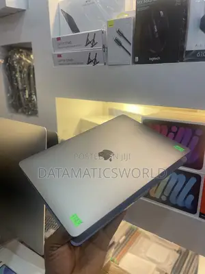 Laptop Apple MacBook Pro 2020 32GB Intel Core I7 SSD 1T