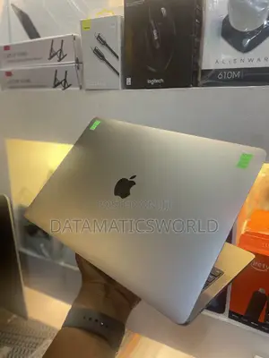 Laptop Apple MacBook Pro 2020 32GB Intel Core I7 SSD 1T