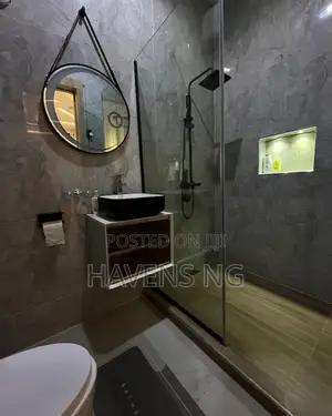 Clean, Luxurious Spacious 2-Bedroom Apartments