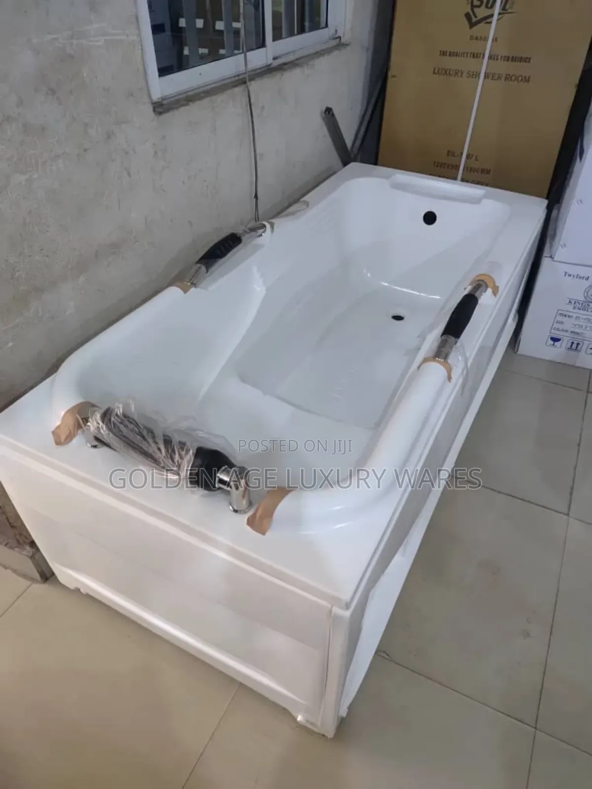 Single Panel Bathtub With Head Rest (Hb03)
