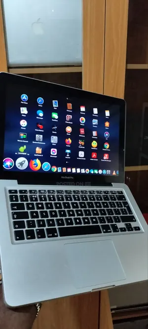 Laptop Apple MacBook Pro 6GB Intel Core 2 Duo HDD 500GB