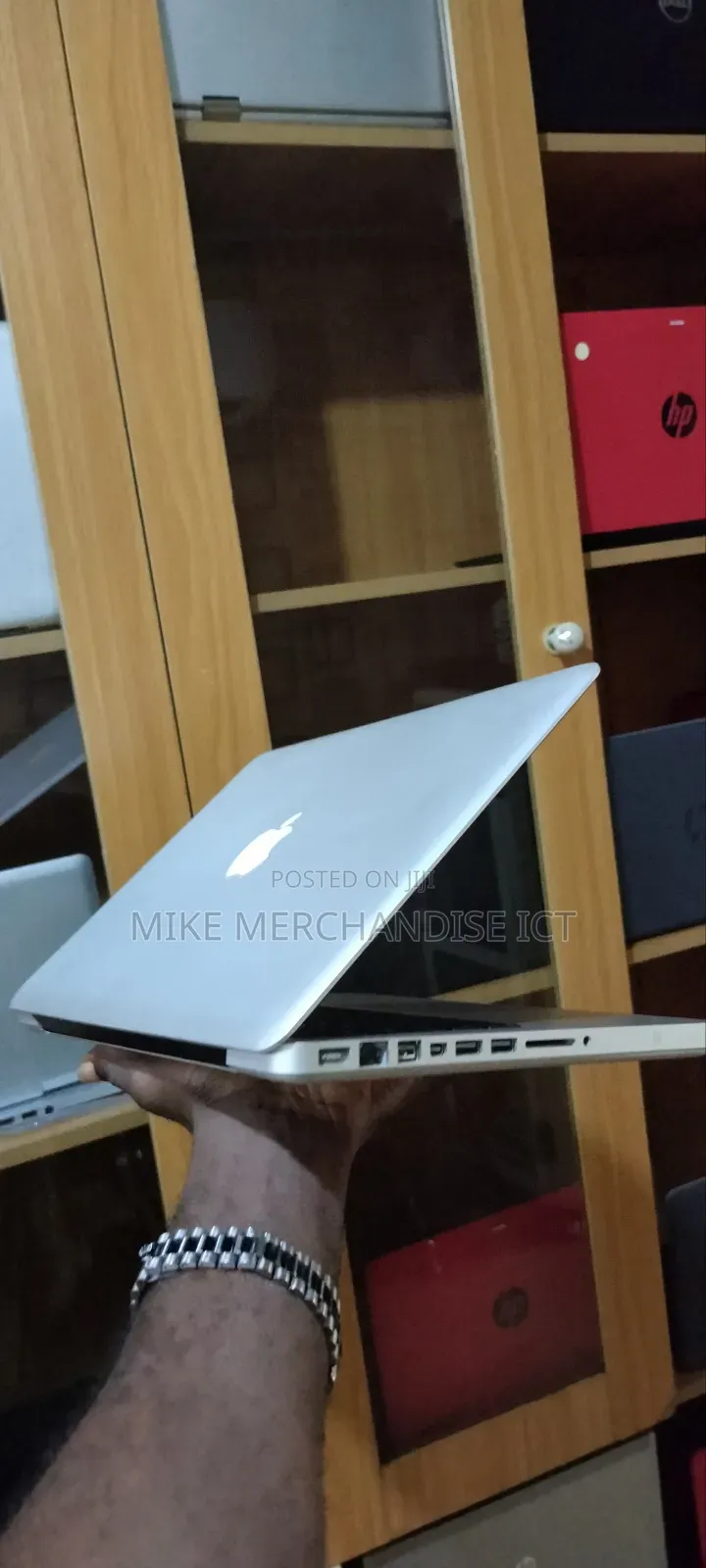 Laptop Apple MacBook Pro 6GB Intel Core 2 Duo HDD 500GB