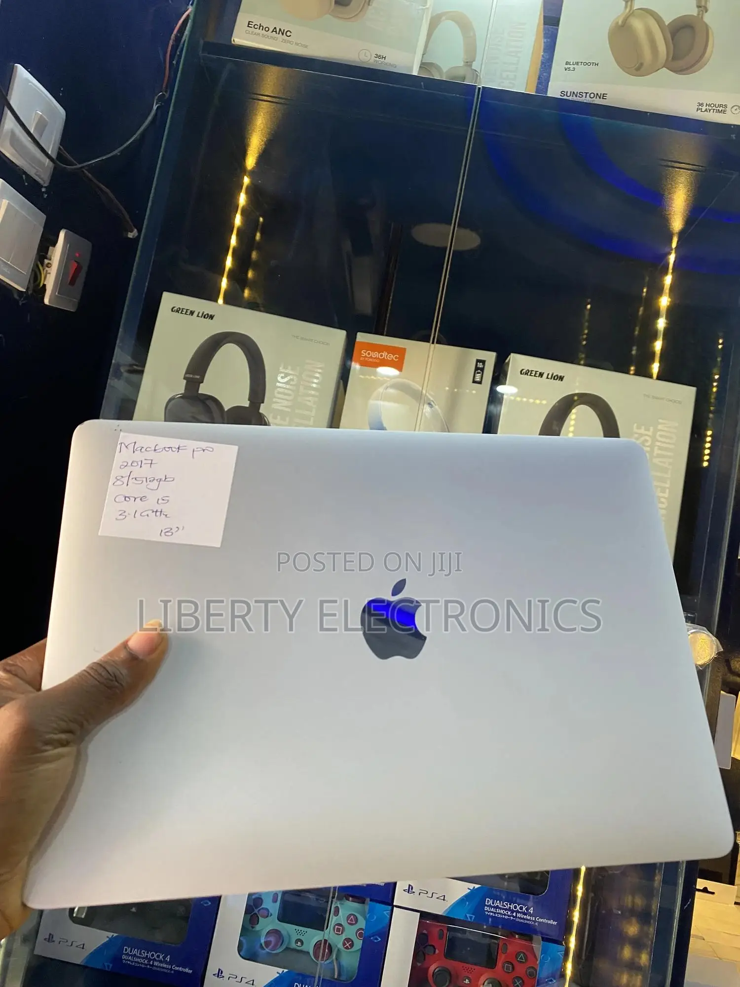 Laptop Apple MacBook Pro 2017 8GB Intel Core I5 SSD 512GB