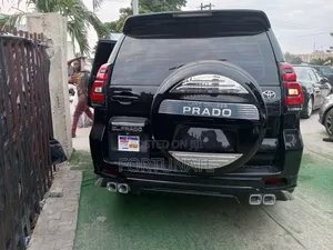 Toyota Land Cruiser Prado 2022 Black
