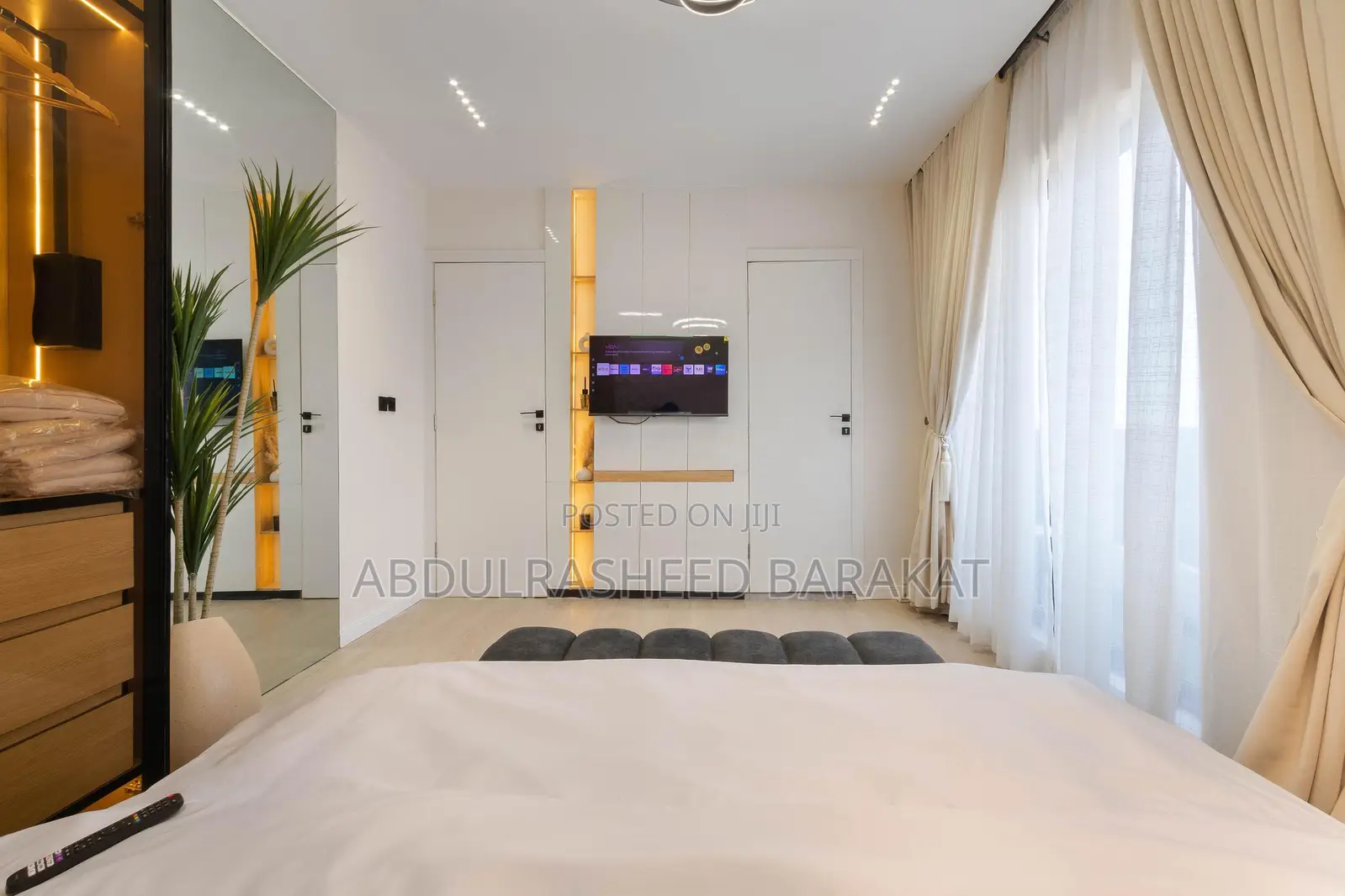Luxury Two Bedroom Apartment With Ps5 Elevator Soundbar Pool