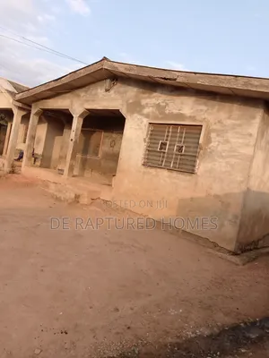 14bdrm House in Ayobo for sale