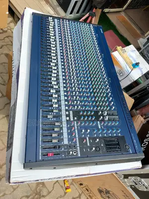 Yamaha Mg32 32 Channels Professional Yamaha Mixer
