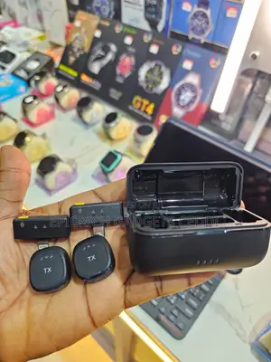 D07 Mini Wireless Mic With Intelligent Noise Reduction.