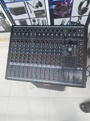 12 Channels Yamaha Powered Mixer With Bluetooth and Usa
