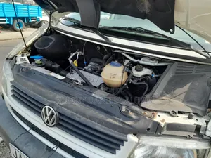 Volkswagen Transporter 2004 White
